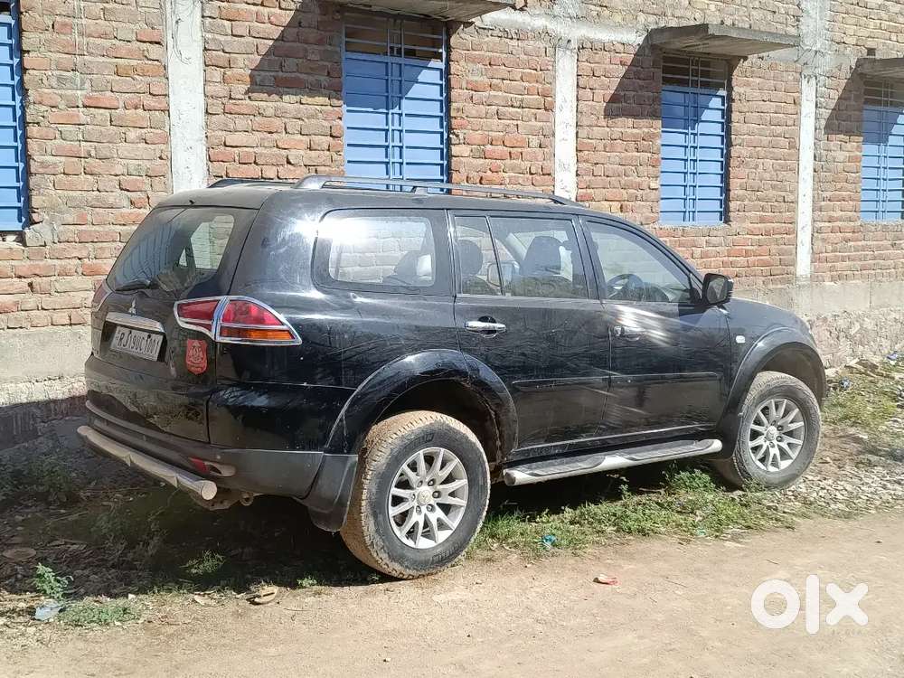 Mitsubishi Pajero Sport 2013 Diesel 153000 Km Driven
