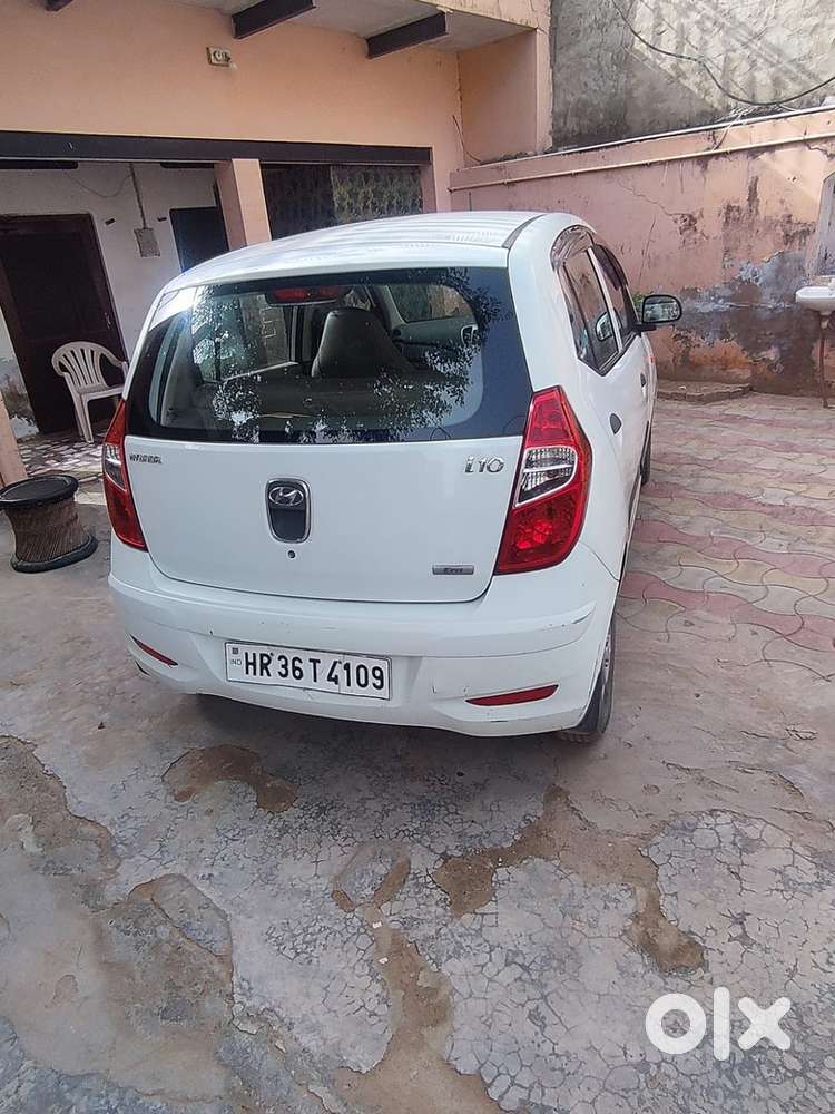 Hyundai I10 2012 Well Maintained Available With Cng Kit Istalled