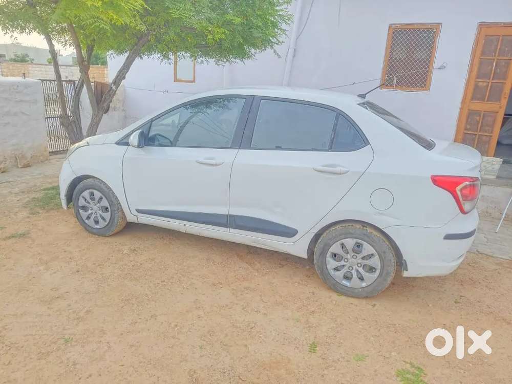 Hyundai Xcent 2016 Diesel Well Maintained