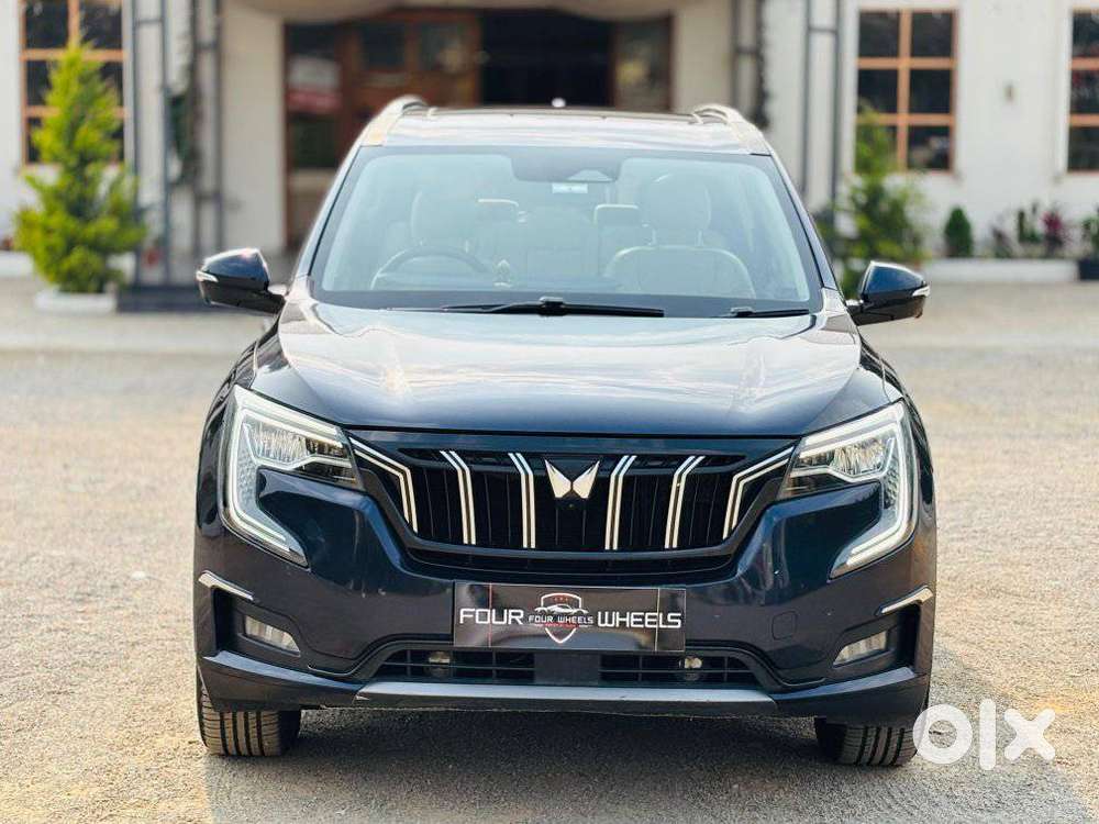 Mahindra Xuv700 2.0 Ax 7 Petrol At Str, 2021, Petrol