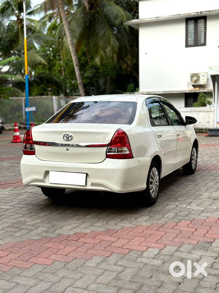 Toyota Etios 1.5 V, 2018, Petrol