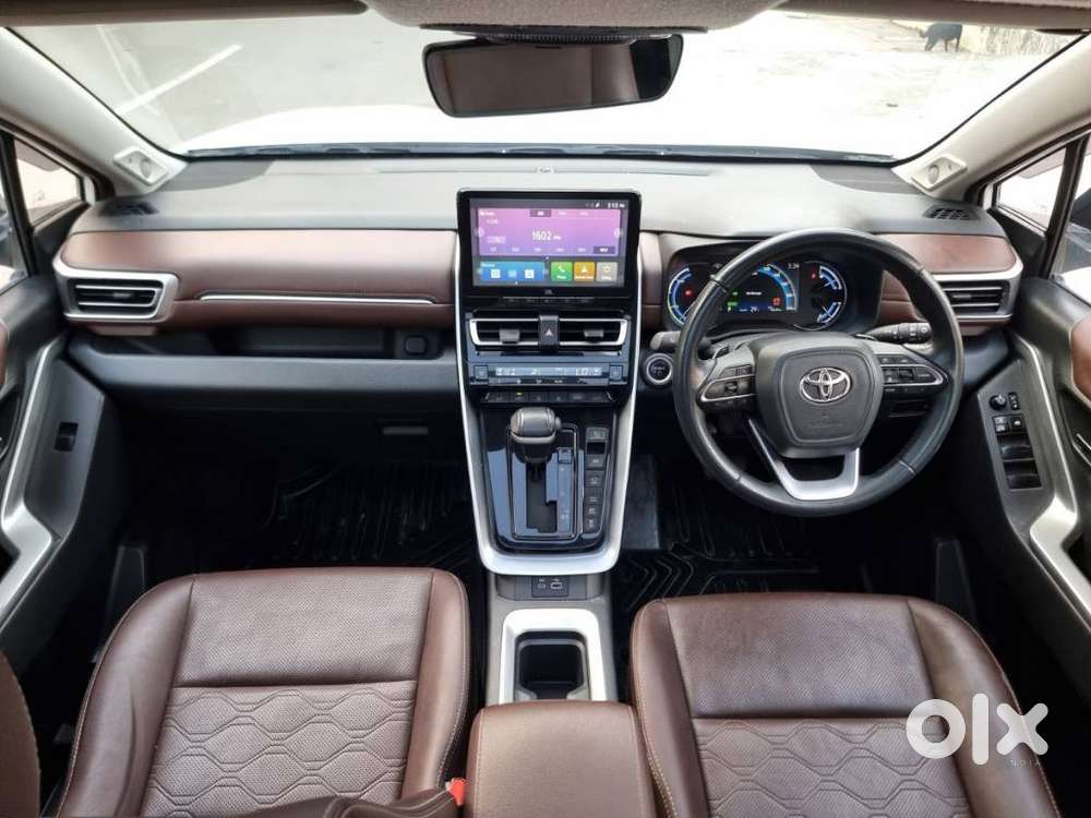 Toyota Innova Hycross 2.0 Zx Hybrid 7 Str, 2024, Cng & Hybrids