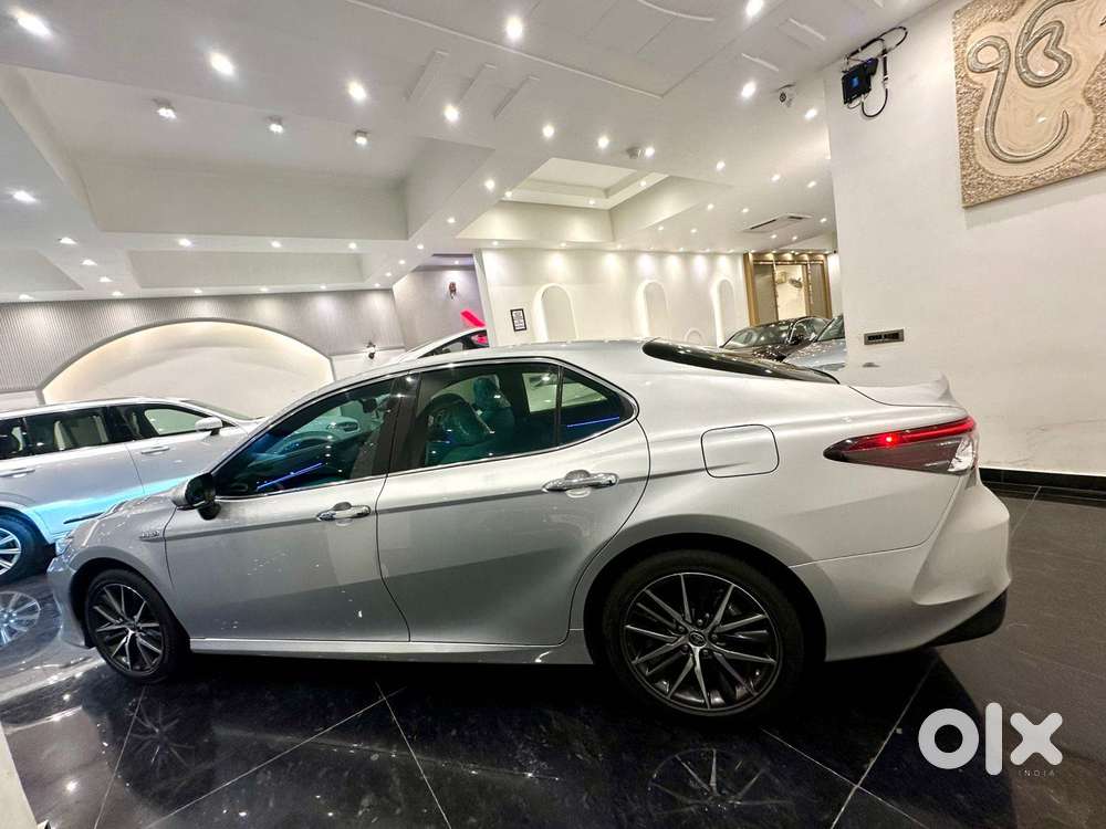 Toyota Camry Hybrid, 2024, Petrol