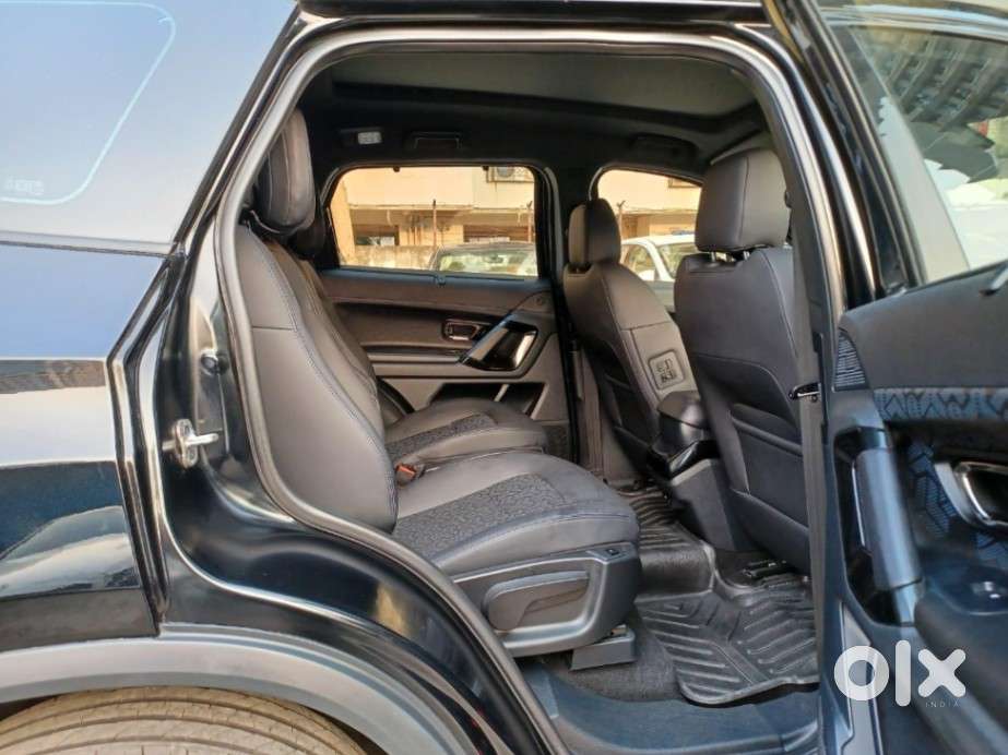 Tata Safari Accomplished Plus 6 Str Dark Edition At, 2024, Diesel