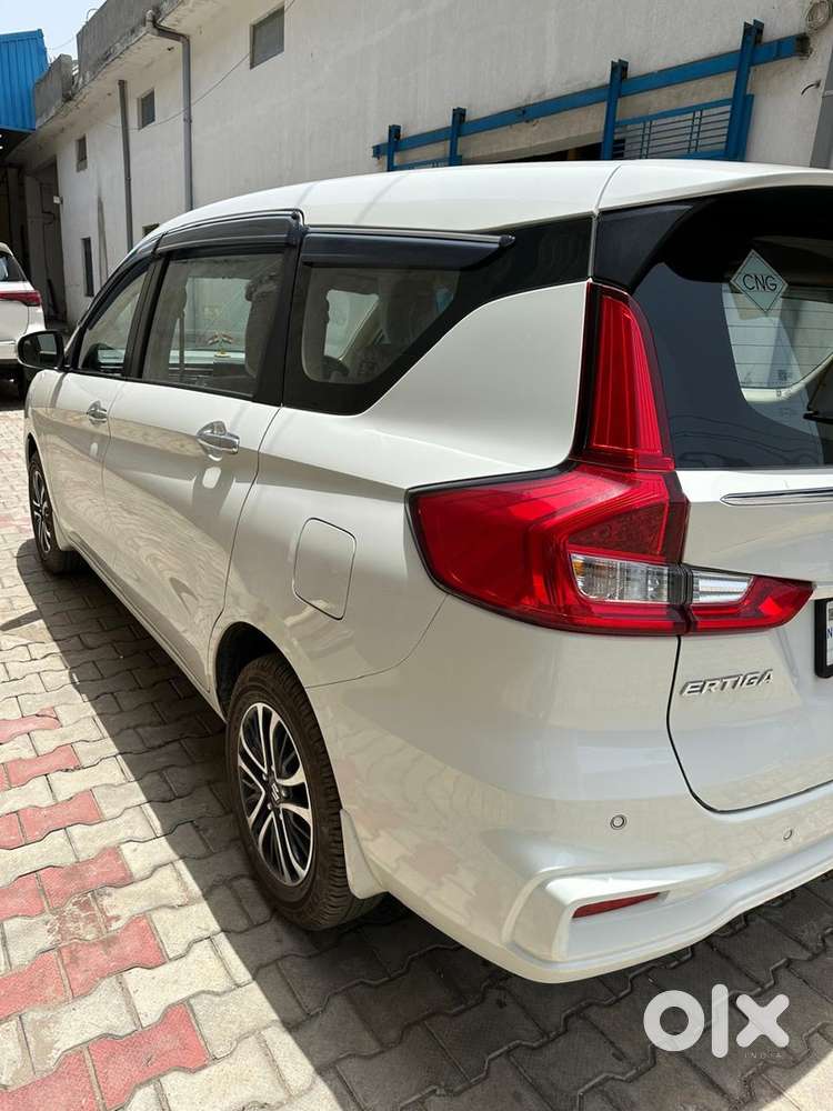 Maruti Ertiga 1.5 Zxi 2025 Cng