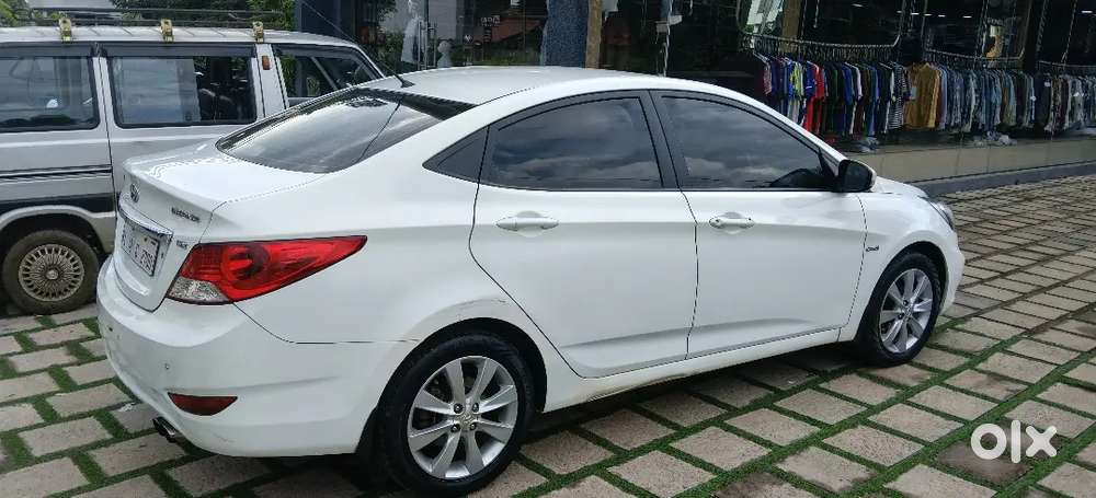 Hyundai Verna Sx Crdi 2012