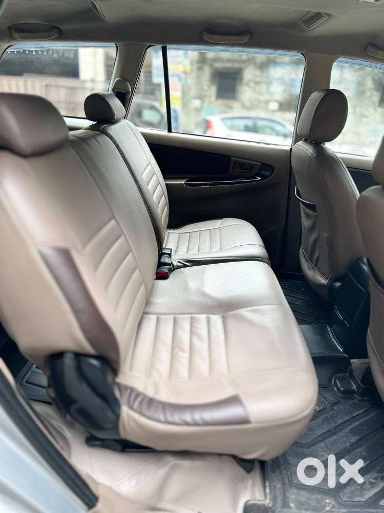 Toyota Innova 2.5 G (diesel) 8 Seater, 2015, Diesel