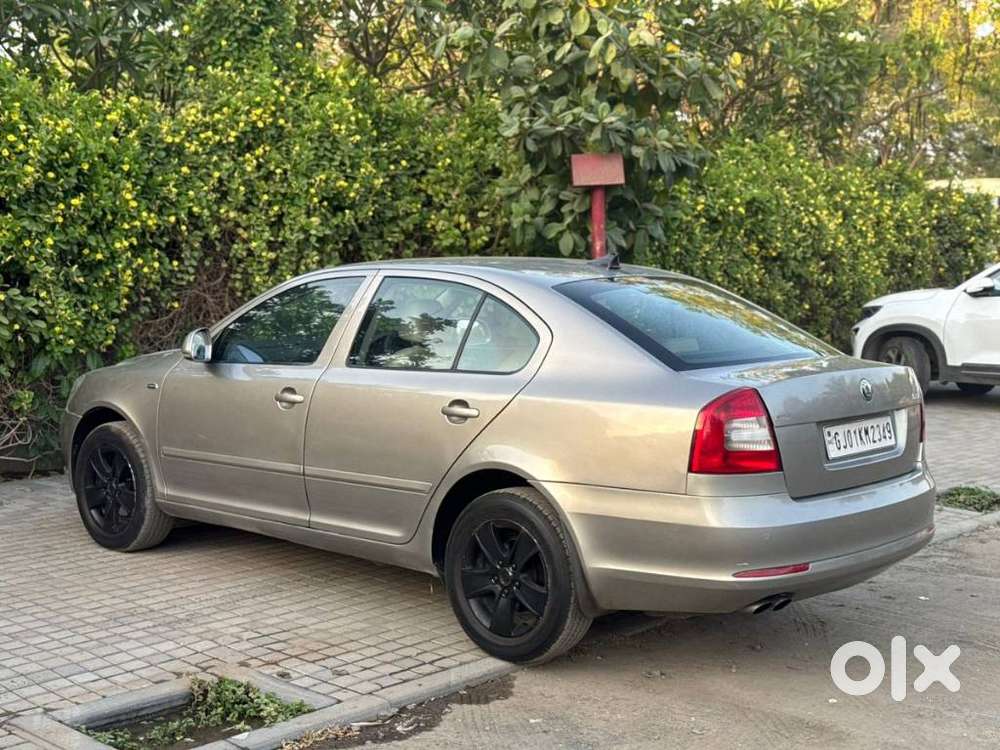 Skoda Laura 2.0 Tdi At L And K, 2011, Diesel