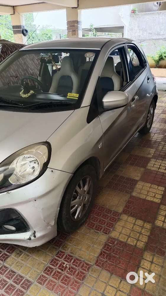 Honda Brio V 2012