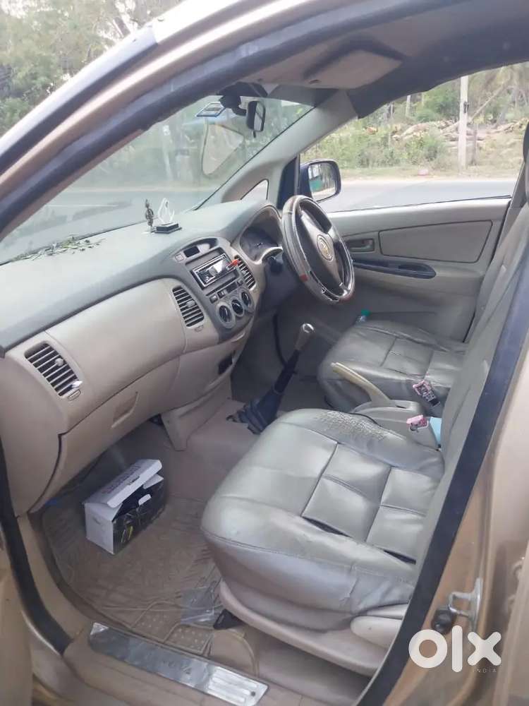 Toyota Innova 2005 Diesel Well Maintained