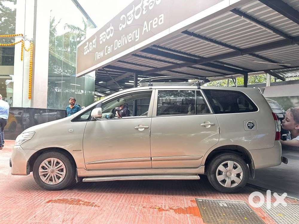 Toyota Innova 2.5 G (Diesel) 8 Seater, 2013, Diesel