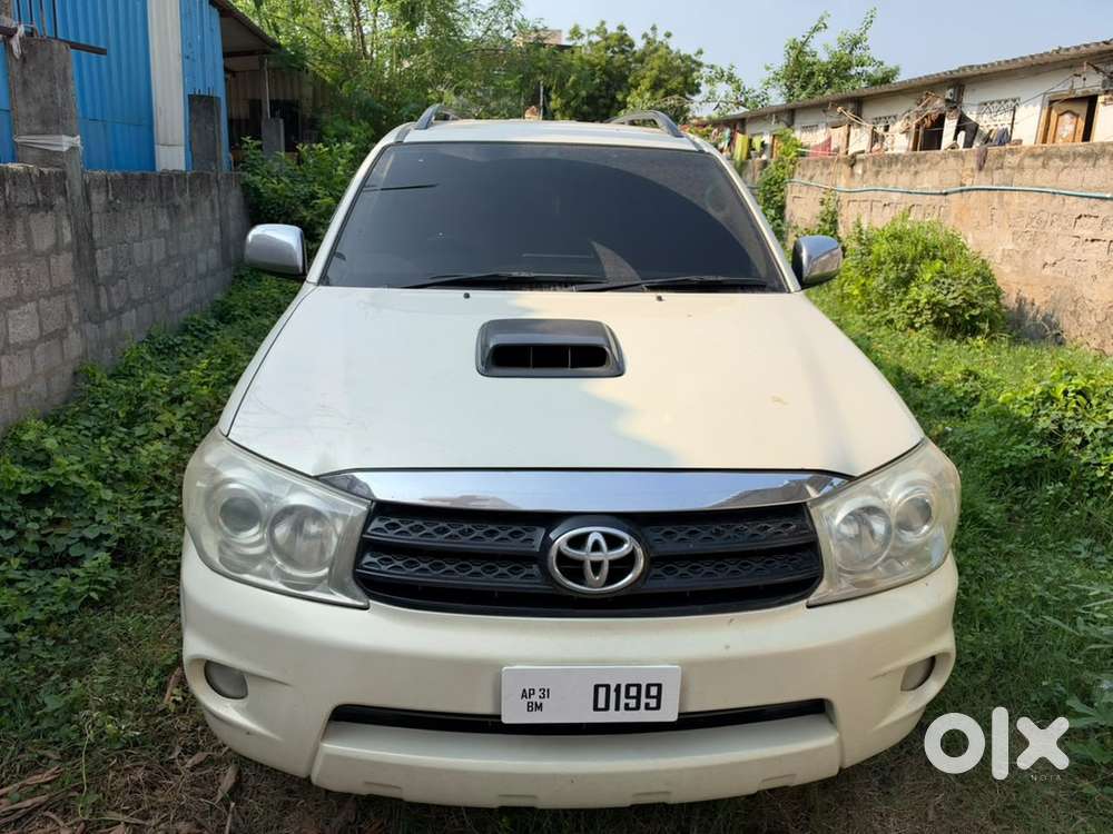 Toyota Fortuner Diesel Manual 2010