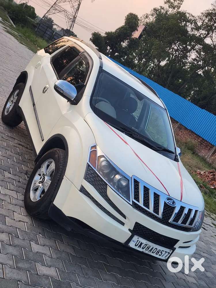Mahindra Xuv W8
Airbags 
Central Lock 
Cruise Control