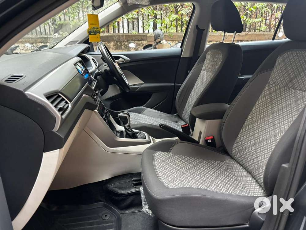 Volkswagen Taigun 1.0 Tsi Highline At, 2022, Petrol