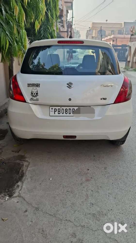 Maruti Suzuki Swift 2015 Petrol Well Maintained