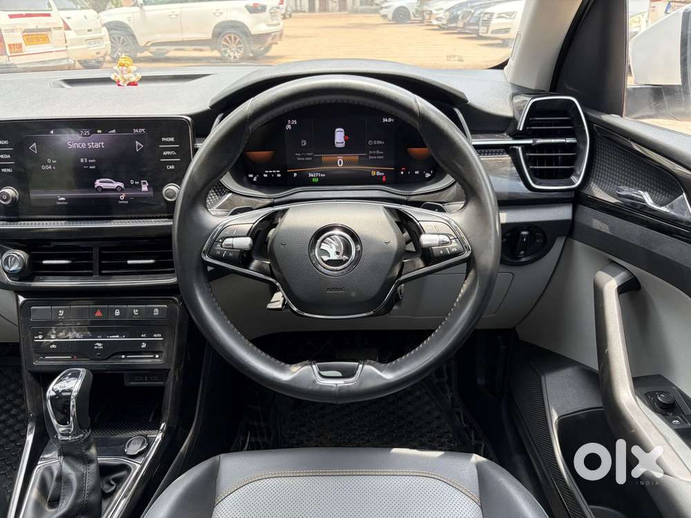 Skoda Kushaq 1.0 Tsi Style At, 2023, Petrol