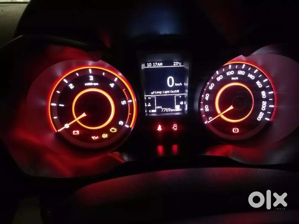 Mahindra Xuv3xo Mx2 Diesel 2024