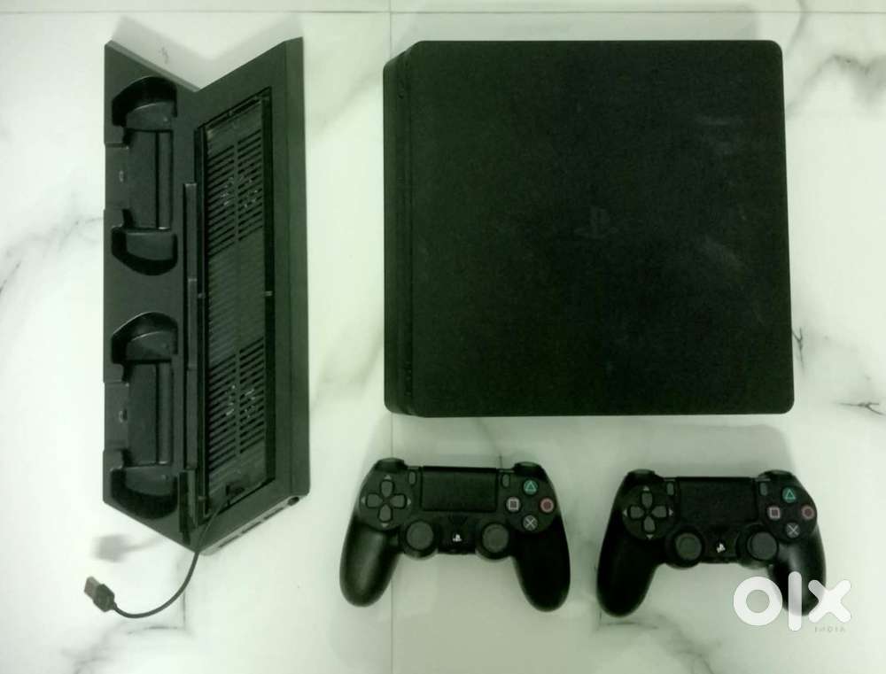 SONY PLAYSTATION 4