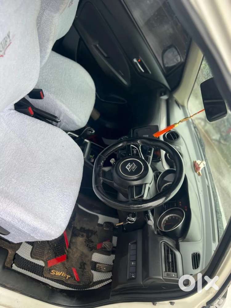 Maruti Suzuki Swift Vxi, 2022, Petrol