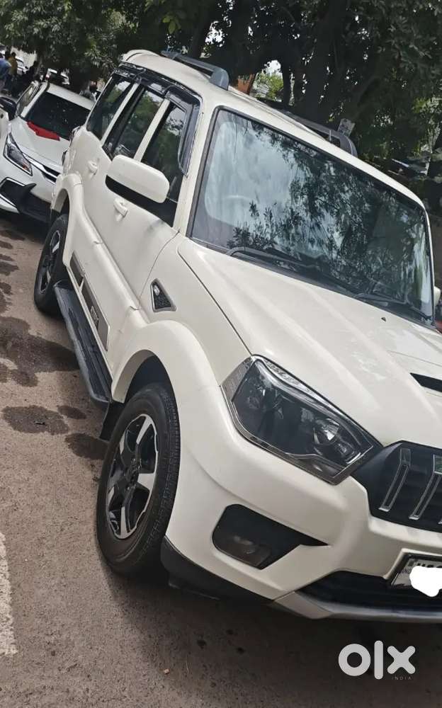 Mahindra Scorpio Classic Diesel 2025