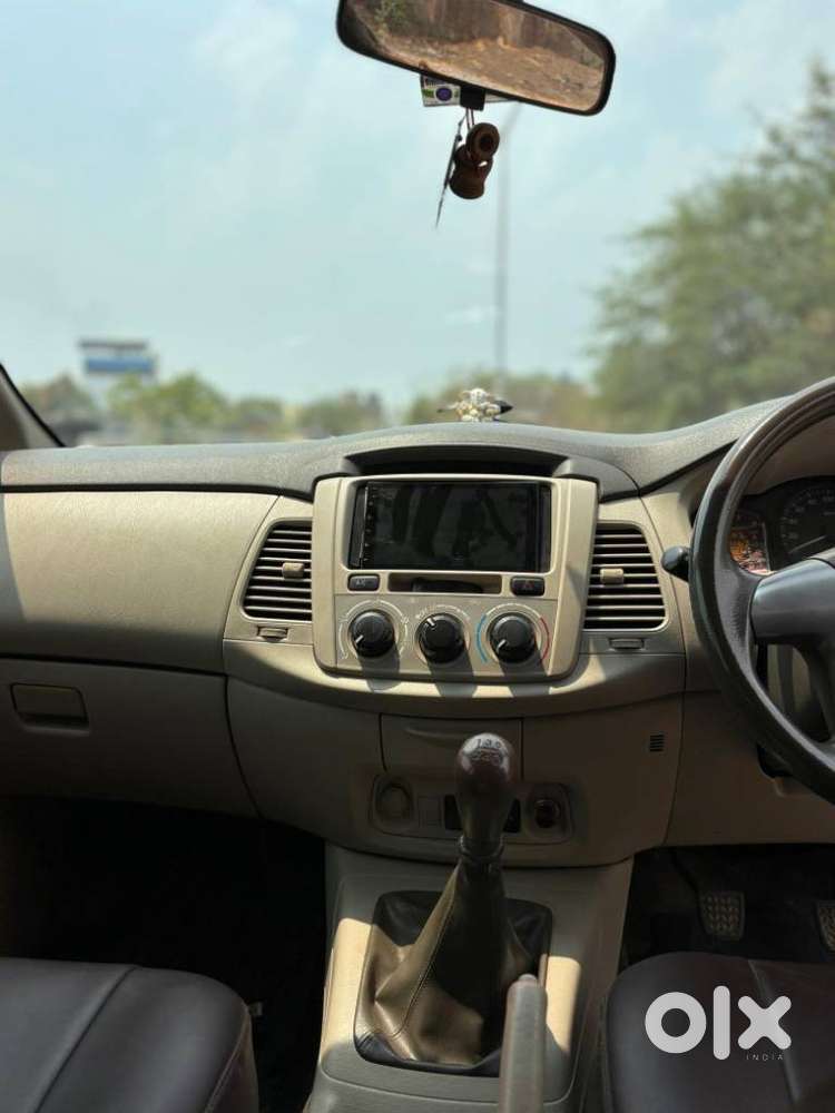 Toyota Innova 2.5 G (diesel) 8 Seater, 2013, Diesel