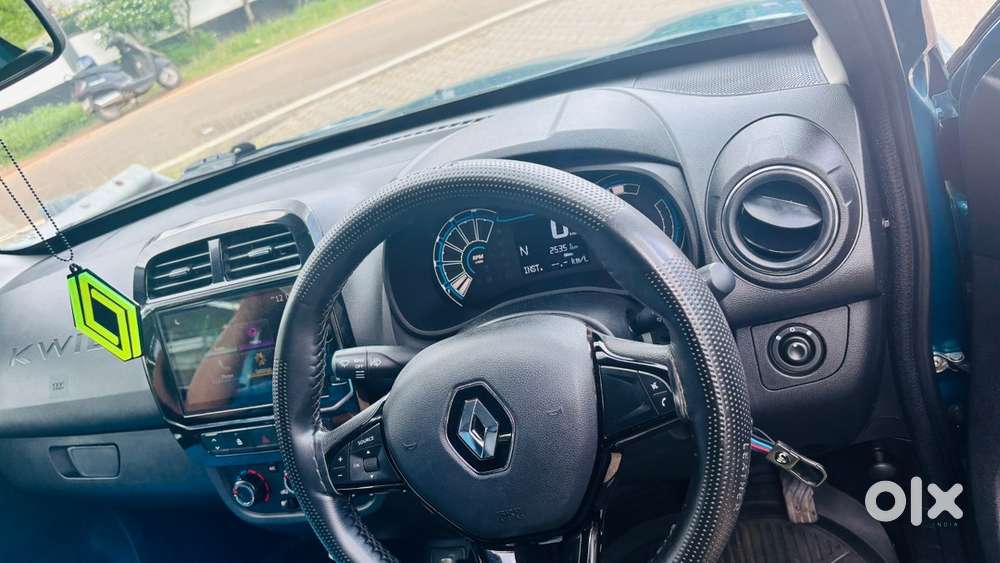 Renault Kwid 2024 Petrol Automatic Easy-r