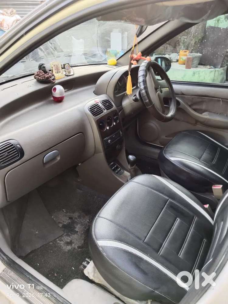 कम बजट में चार पहिया गाड़ी Tata Indigo Ecs 2014 Diesel Well Maintaine