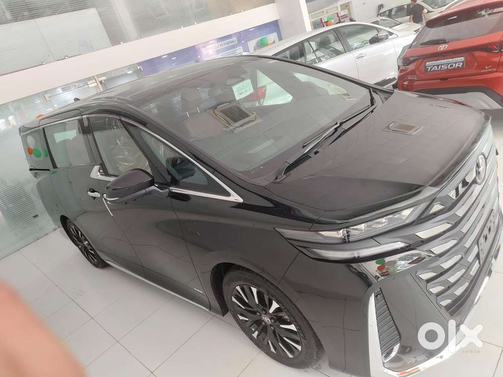 Toyota Vellfire Vip – Executive Lounge, 2025, Petrol