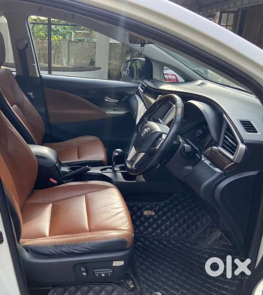 Toyota Innova Crysta Automatic 2.8 Zx Fully Company Serviced