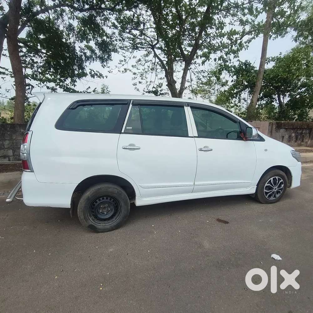 Toyota Innova 2.5 Gx 2015