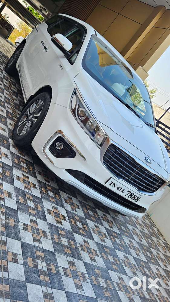 Kia Carnival Premium, 2021, Diesel