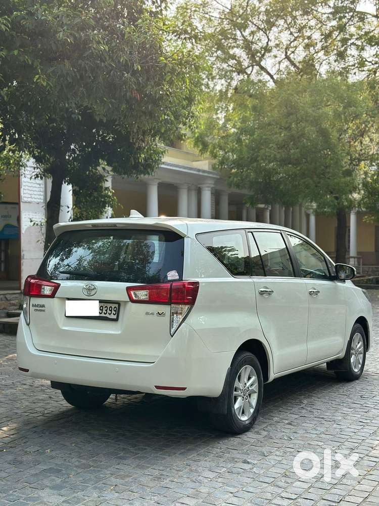 Toyota Innova Crysta [2020-ongoing] 2.4 Vx 7 Str, 2018, Diesel