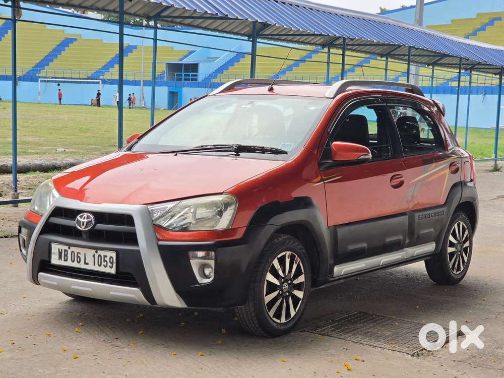Toyota Etios Cross 1.2l G, 2014, Petrol