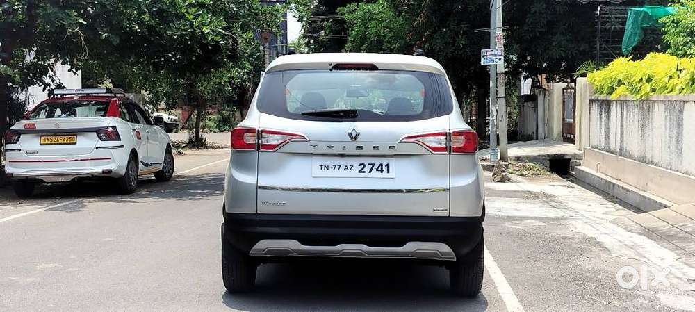 Renault Triber Rxz, 2022, Petrol