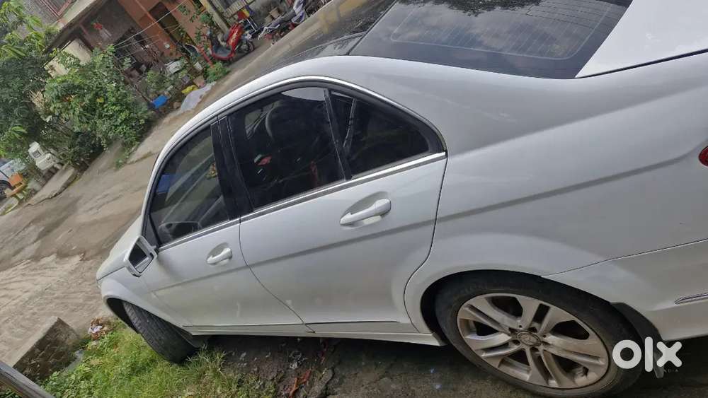 Mercedes-benz C-class 2013 Diesel 110000 Km Driven