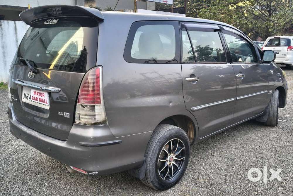 Toyota Innova 2.5 V 7 Str, 2011, Diesel