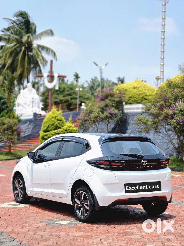 Tata Altroz Xz, 2022, Petrol