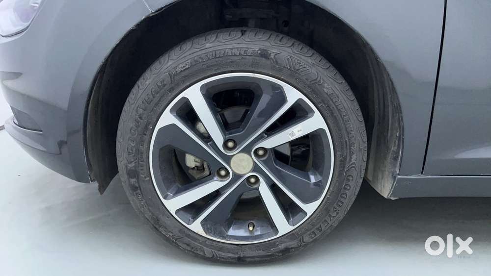 Tata Altroz Xza Plus (s), 2023, Petrol