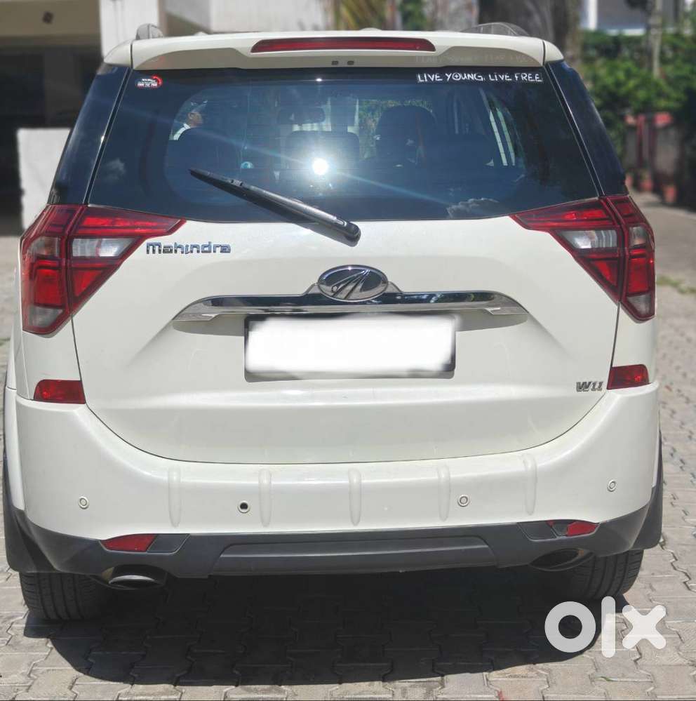 Selling My Well-maintained Xuv500- W11(o)(jun-2018 Model)