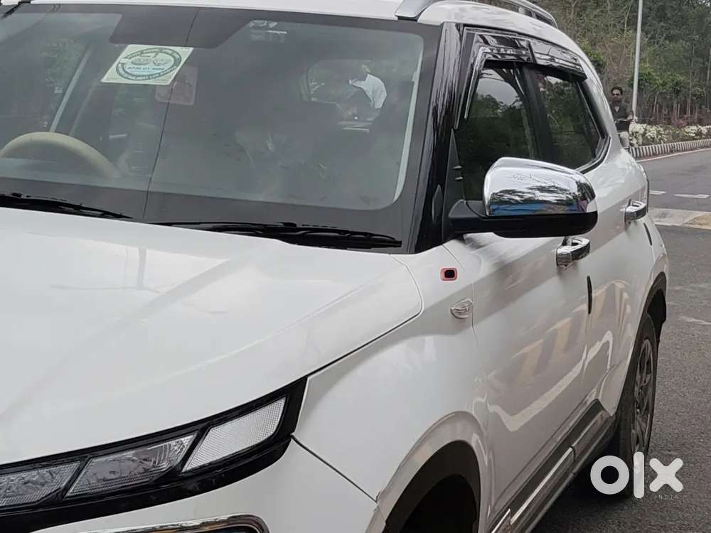 Show Room Track Fully Loaded Vehicle Rooftof Also