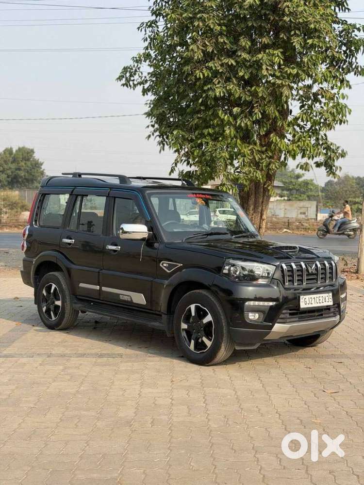 Mahindra Scorpio Classic 2.2 S 11 Mt 7 Str, 2024, Diesel