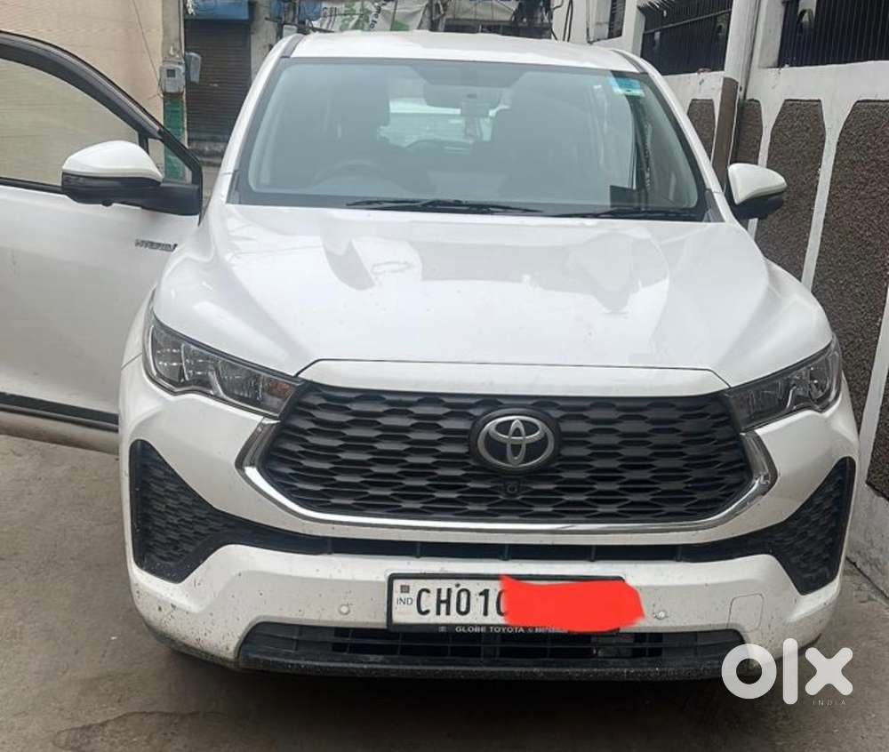 Toyota Innova Hycross 2023 Car