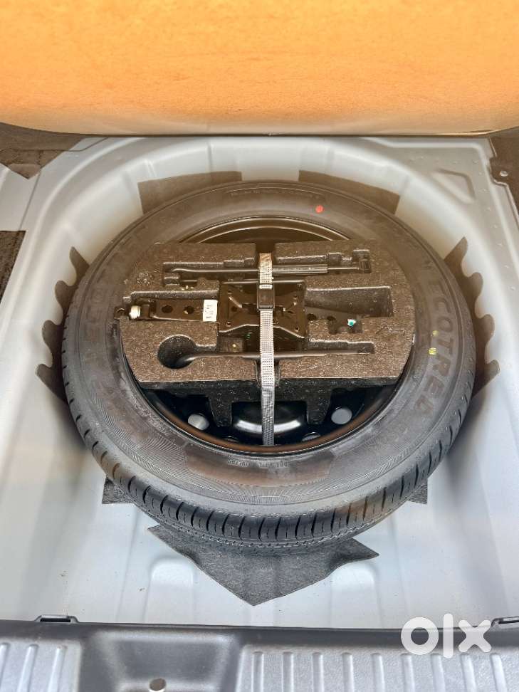 Skoda Slavia 1.0 Tsi Style, 2022, Petrol