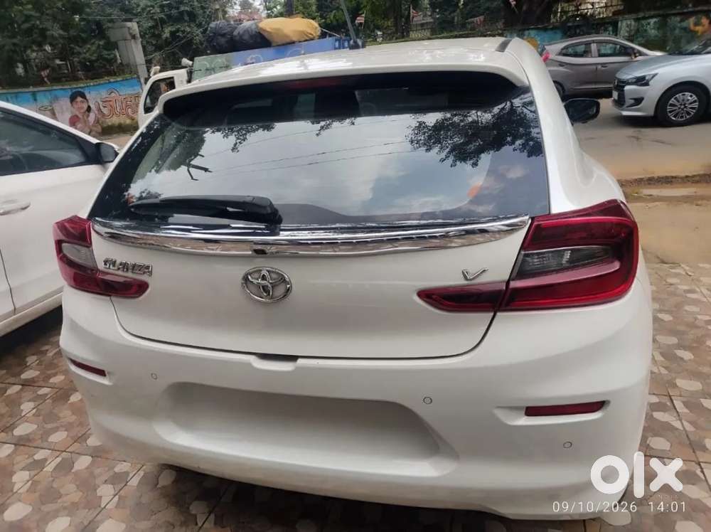 Toyota Glanza 1.2 V Amt, 2023, Petrol
