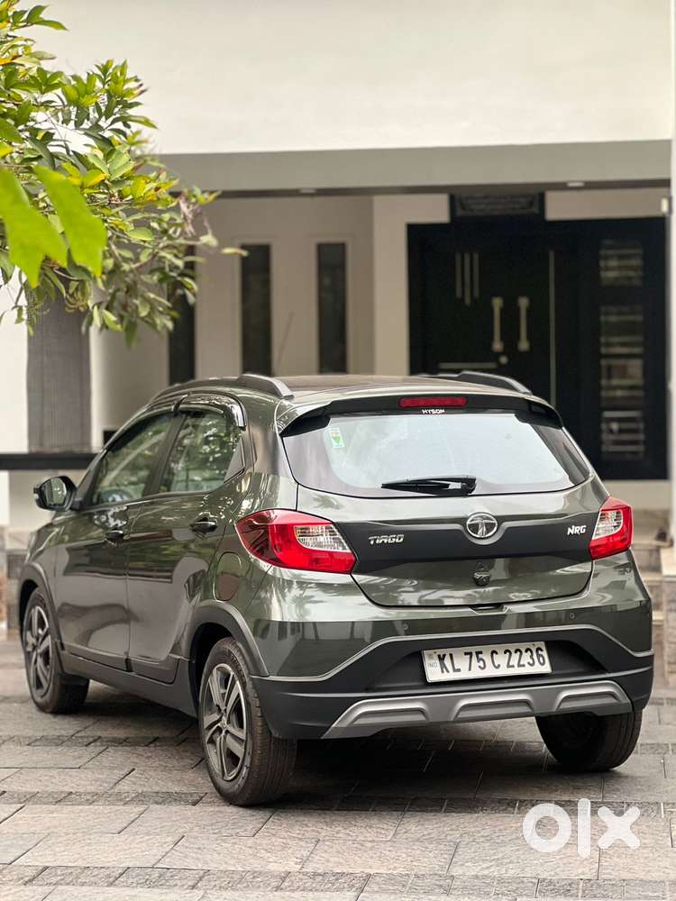 Tata Tiago 1.2 Revotron Xza, 2022, Petrol