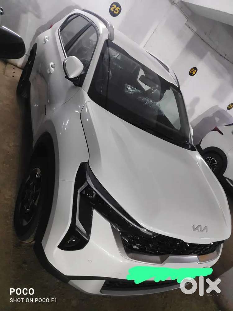 Kia Sonet 2024 Petrol 6000 Km Driven For Sale