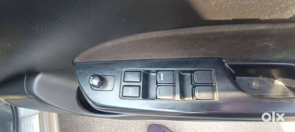 Maruti Suzuki Swift Vxi, 2014, Petrol