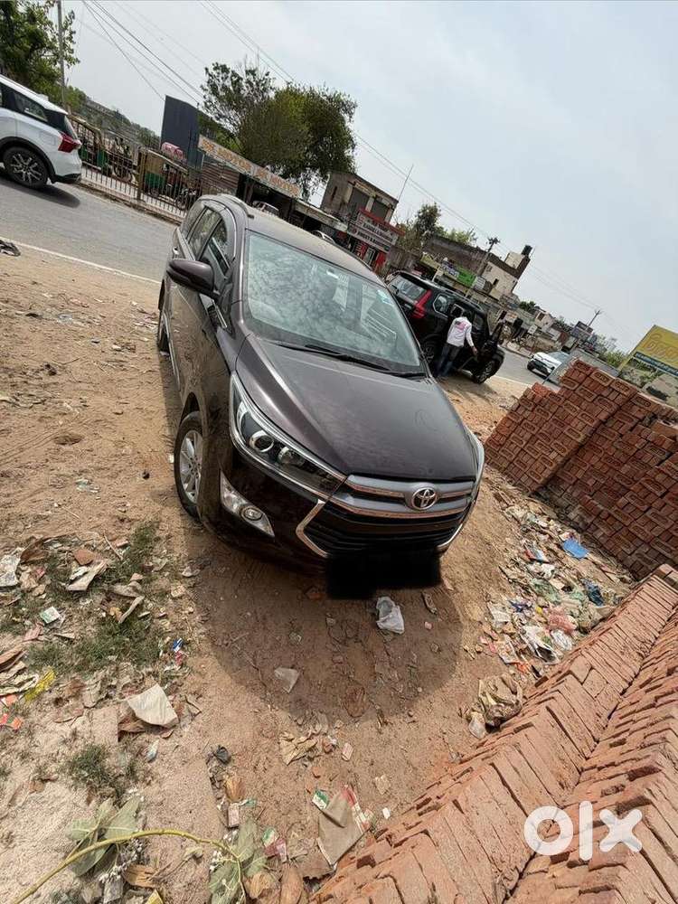 Toyota Innova Crysta 2018 Diesel Well Maintained