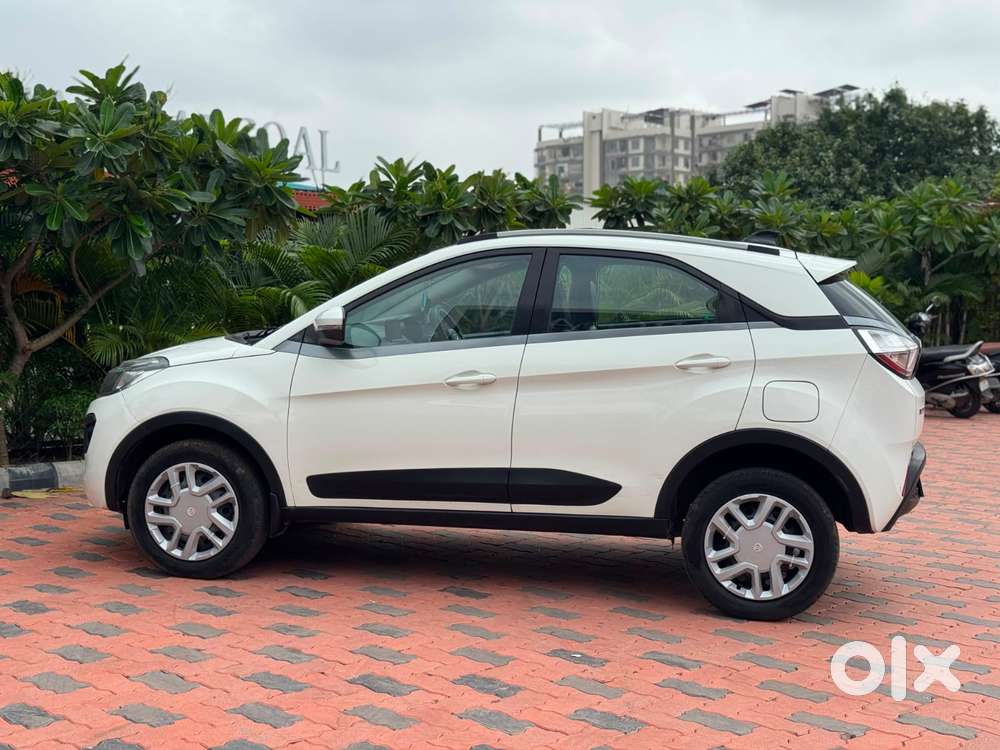 Tata Nexon 1.2 Revotron Xz, 2019, Petrol