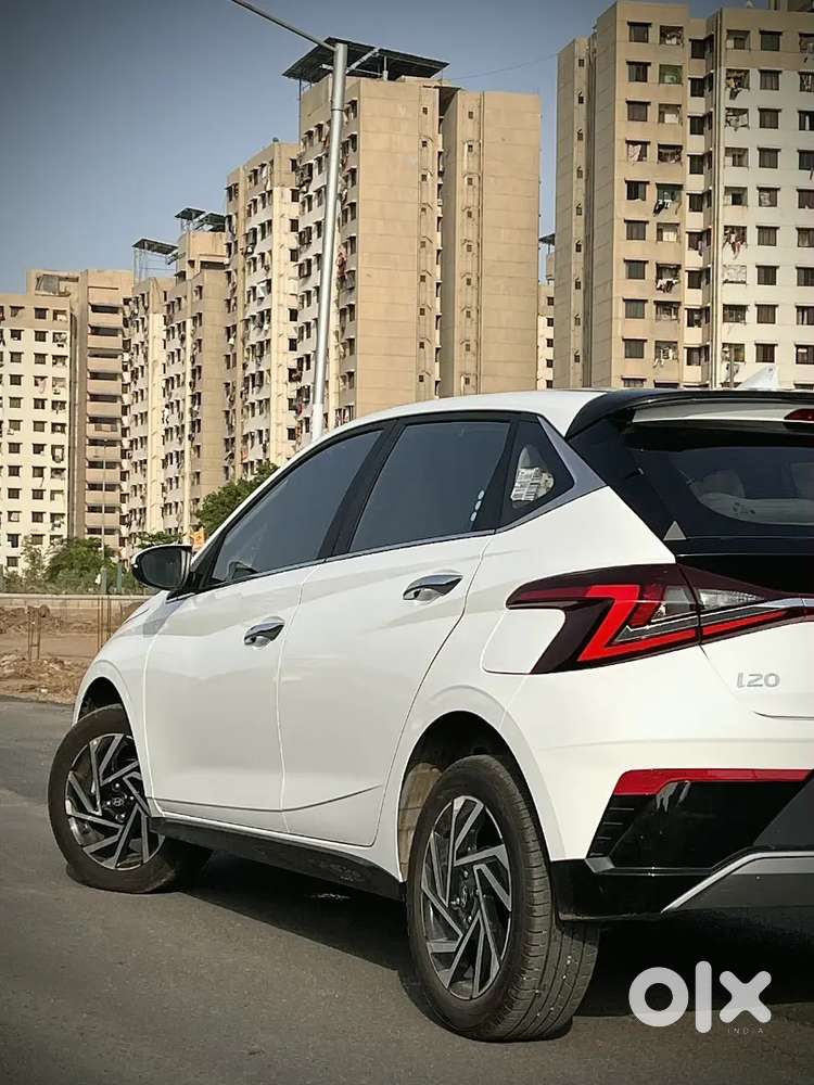 The All Hyundai New I20 2025 (12m) [5400 Km Genuine Driven]
